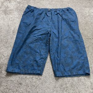 Woman Within Jeans Pants Womens Plus 36WP Blue Classic Fit Capri Floral 46x21